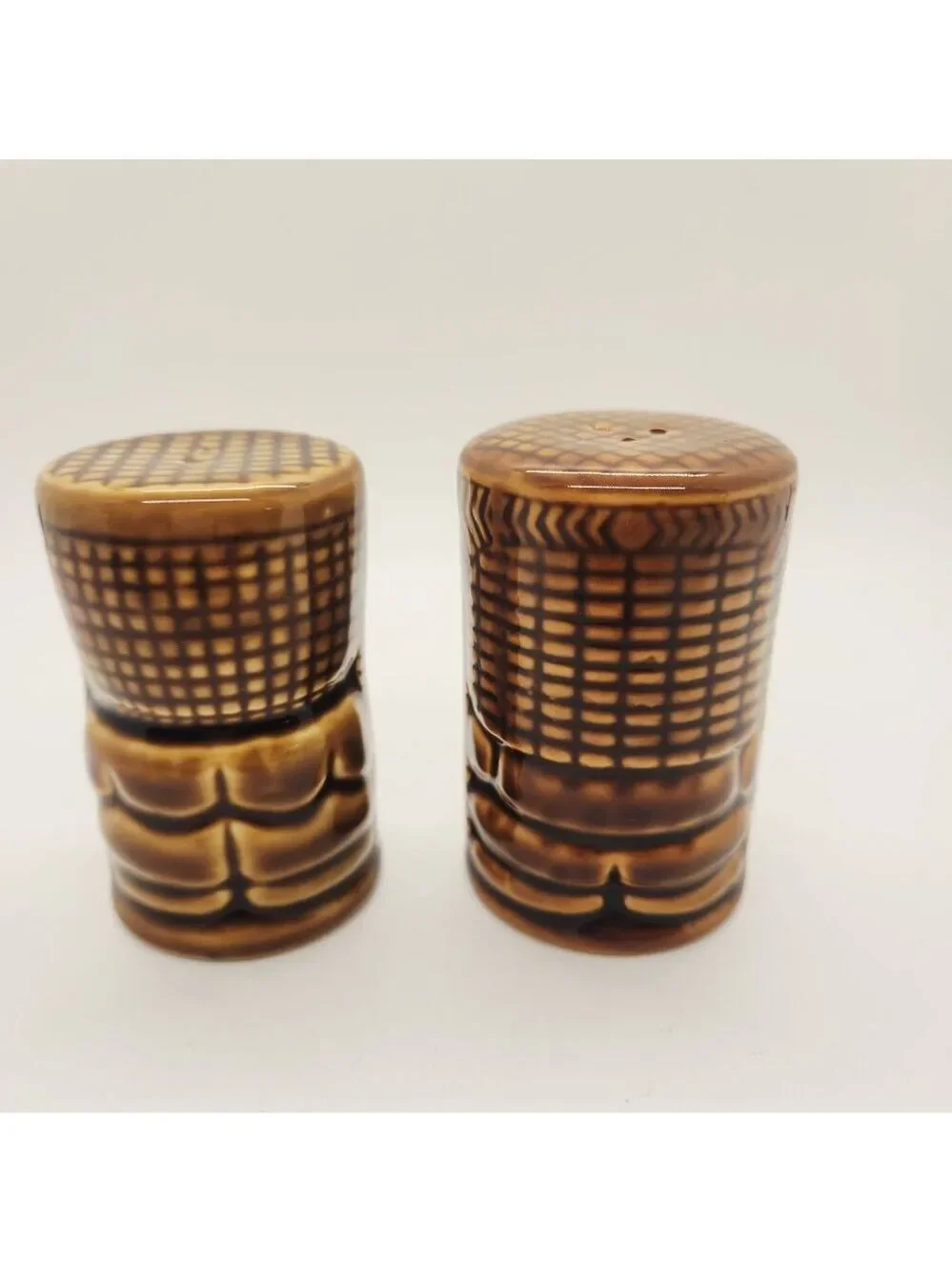 KC Hawaii Tiki Salt & Pepper Shakers Ceramic 4in Polynesian Decor 2000 Pair Set